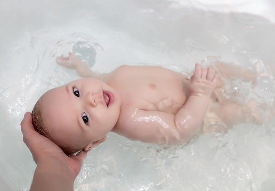 It can be nerve-wracking for new parents to bathe a ...